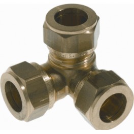 Speciale drie-weg knelkoppeling 22 x 15 x 22 mm voor hoekaansluiting art. 1121805 Speciale drie-weg knelkoppeling 22 x 15 x 22 mm voor hoekaansluiting art. 1121805