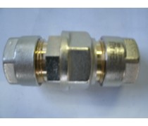 eurokono overgangskoppeling Rehau 16 x 2.2. naar Comisa 16 x 2.0