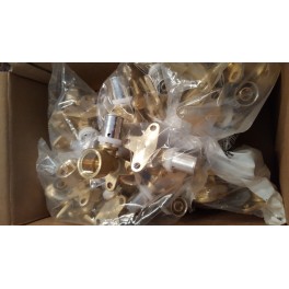 (D1)Comisa perskoppeling muurplaat 16mm x 1/2 binnendraad 50 st levertijd zie info (D1)Comisa perskoppeling muurplaat 16mm x 1/2 binnendraad 50 st levertijd zie info