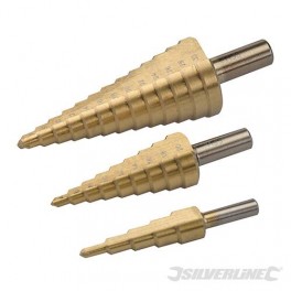 3 delige trappenboorset HSS voor verruimen gaten in max 4 mm dik metaal/plastic materiaal art 282620 3 delige trappenboorset HSS voor verruimen gaten in max 4 mm dik metaal/plastic materiaal art 282620
