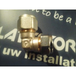Eurokono Knie Overgangskoppeling 16 mm x 15 mm knel Eurokono Knie Overgangskoppeling 16 mm x 15 mm knel