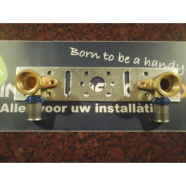 (D3) Handyman Extra Profit Metalen muurplaatstripset 16mmx 1/2 geleverd incl 4 bevestigingsschroeven (D3) Handyman Extra Profit Metalen muurplaatstripset 16mmx 1/2 geleverd incl 4 bevestigingsschroeven