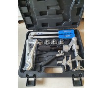 (A2) Nieuw!! Axiaal Universele Handperssyteemset  hydraulisch complete set voor o.a Rehau,Tece persfittings 